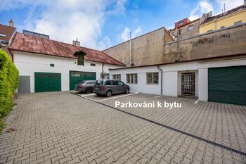 Parkování - Prodej bytu 3+kk v osobním vlastnictví 65 m², Praha 5 - Smíchov