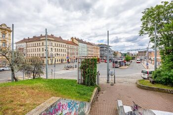 Budova - Prodej bytu 3+kk v osobním vlastnictví 65 m², Praha 5 - Smíchov