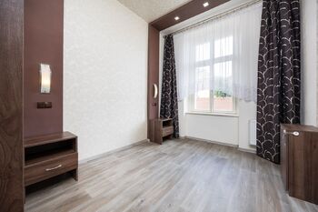 Ložnice - Prodej bytu 3+kk v osobním vlastnictví 65 m², Praha 5 - Smíchov