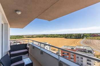 Výhled z balkonu č.1 - Prodej bytu 2+kk v osobním vlastnictví 70 m², Praha 9 - Letňany 