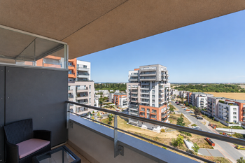 Výhled z balkonu č.2 - Prodej bytu 2+kk v osobním vlastnictví 70 m², Praha 9 - Letňany