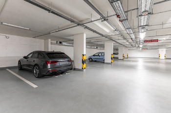 Garážové stání 172 - Prodej bytu 2+kk v osobním vlastnictví 70 m², Praha 9 - Letňany