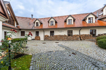 Pronájem bytu 3+kk v osobním vlastnictví 91 m², Praha 7 - Troja