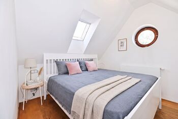ložnice - Pronájem bytu 3+kk v osobním vlastnictví 91 m², Praha 7 - Troja
