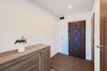 Prodej bytu 2+kk v osobním vlastnictví 45 m², Praha 9 - Letňany