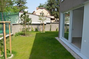 Byt s předzahrádkou - Pronájem bytu 3+kk v osobním vlastnictví 76 m², Praha 9 - Klánovice