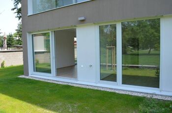 Byt s předzahrádkou - Pronájem bytu 3+kk v osobním vlastnictví 76 m², Praha 9 - Klánovice