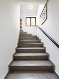 schodiště k bytu - Pronájem bytu 4+kk v osobním vlastnictví 129 m², Děčín