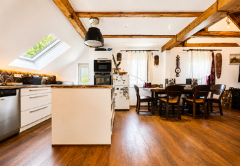 obývací prostor propojený s kuchyní - Pronájem bytu 4+kk v osobním vlastnictví 129 m², Děčín