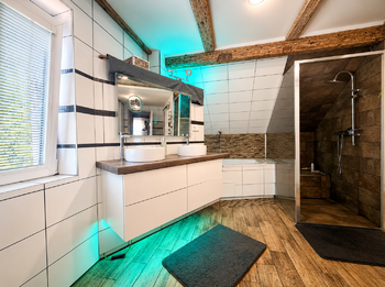 koupelna - Pronájem bytu 4+kk v osobním vlastnictví 129 m², Děčín