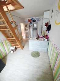 2. dětský pokoj - původní stav před vystěhováním - Pronájem bytu 4+kk v osobním vlastnictví 129 m², Děčín