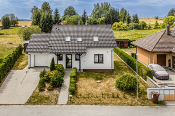 Prodej domu 142 m², Srubec