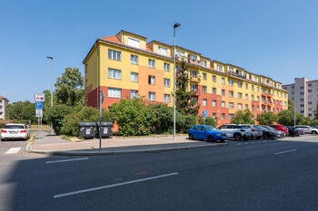 Prodej bytu 2+kk v osobním vlastnictví 52 m², Praha 10 - Záběhlice