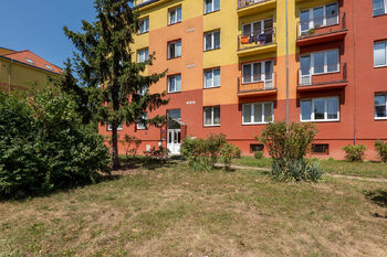 Prodej bytu 2+kk v osobním vlastnictví 52 m², Praha 10 - Záběhlice