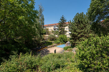 Prodej bytu 2+kk v osobním vlastnictví 52 m², Praha 10 - Záběhlice