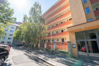 Prodej bytu 1+1 v osobním vlastnictví 33 m², Praha 4 - Krč