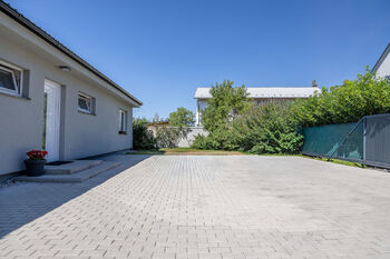 Pronájem domu 99 m², Zeleneč