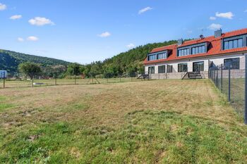 Zahrada - Prodej bytu 4+kk v osobním vlastnictví 144 m², Beroun