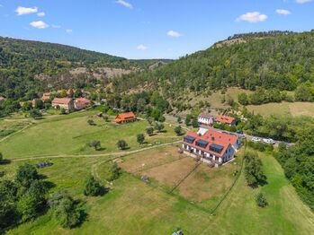 Exteriér dron - Prodej bytu 4+kk v osobním vlastnictví 144 m², Beroun