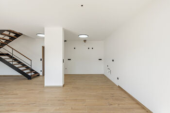 1NP - Prodej bytu 4+kk v osobním vlastnictví 144 m², Beroun