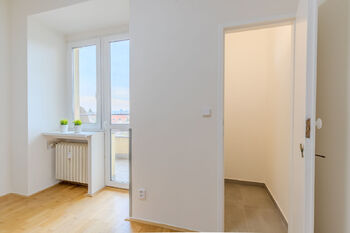 Pronájem bytu 2+kk v osobním vlastnictví 55 m², Praha 3 - Vinohrady