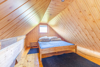 podkroví - Prodej chaty / chalupy 52 m², Chbany