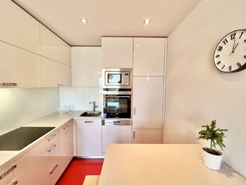 Pronájem bytu 2+kk v osobním vlastnictví 50 m², Praha 8 - Troja