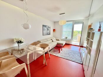 Pronájem bytu 2+kk v osobním vlastnictví 50 m², Praha 8 - Troja