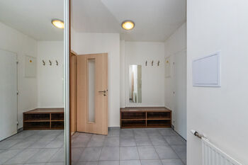 Prodej bytu 2+kk v osobním vlastnictví 49 m², Praha 10 - Vršovice