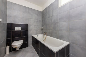 Prodej bytu 2+kk v osobním vlastnictví 49 m², Praha 10 - Vršovice