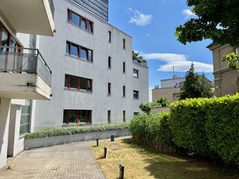 Pronájem bytu 2+kk v osobním vlastnictví 57 m², Praha 10 - Vršovice
