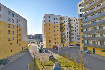Z balkonu - Pronájem bytu 1+kk v osobním vlastnictví 50 m², České Budějovice