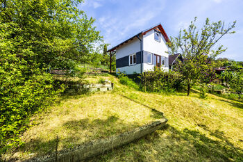 Prodej pozemku 405 m², Bystřany