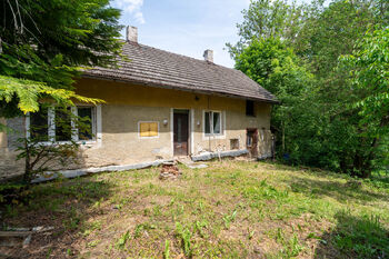 Prodej pozemku 1086 m², Malešov