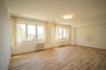 Pronájem bytu 2+kk v družstevním vlastnictví 55 m², Ostrava