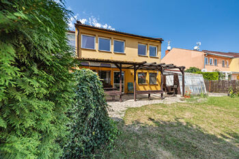 Prodej domu 138 m², Vědomice