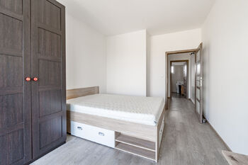 Pronájem domu 110 m², Bašť