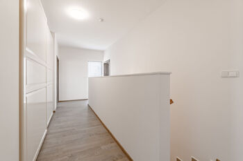 Pronájem domu 110 m², Bašť