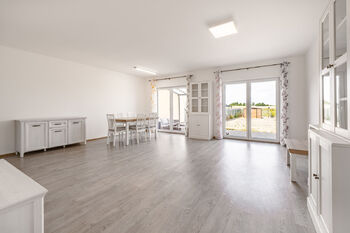 Pronájem domu 110 m², Bašť
