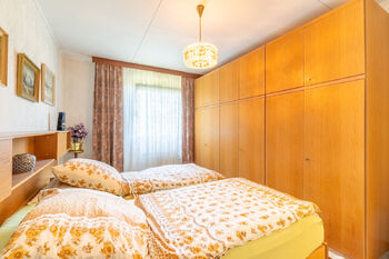 Ložnice č2 -1 NP - Prodej domu 170 m², Jesenice
