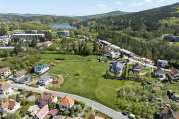 Prodej pozemku 5624 m², Pozlovice