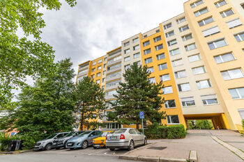Prodej bytu 2+kk v družstevním vlastnictví 33 m², Praha 5 - Stodůlky