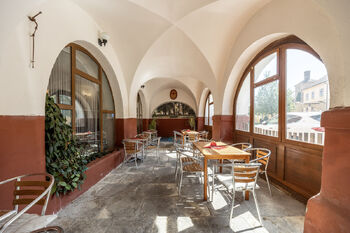 Pronájem restaurace 500 m², Opočno