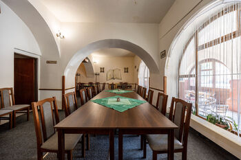 Pronájem restaurace 500 m², Opočno