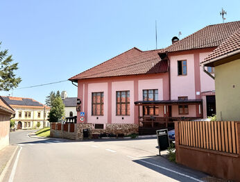 Prodej domu 500 m², Svinaře