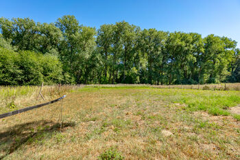 vstup na pozemek - Prodej pozemku 1539 m², Záluží