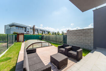 Pronájem domu 133 m², Praha 10 - Pitkovice