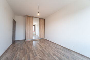Pronájem domu 133 m², Praha 10 - Pitkovice
