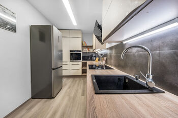 Prodej bytu 3+kk v osobním vlastnictví 66 m², Praha 4 - Chodov