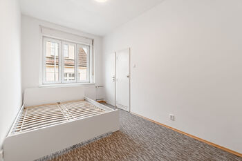 Pronájem bytu 2+kk v osobním vlastnictví 55 m², Praha 6 - Dejvice